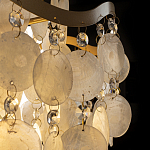 Люстра подвесная с белыми перламутровыми подвесками и изогнутыми золотистыми элементами Диаметр 50 см SHELL Chandelier варинант исполнения - 4 | Loft Concept в Рязани