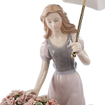 Статуэтка фарфоровая Девушка с цветами Charming Statuette варинант исполнения - 1 | Loft Concept в Рязани