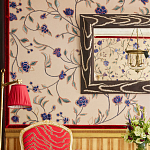 Обои с вышивкой ручной работы Flora Catherine colourway on Liso Pearl wool sateen варинант исполнения - 2 | Loft Concept в Рязани