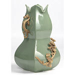 Ваза зеленого цвета из фарфора с бронзовыми ручками в виде драконов и рельефным цветочным декором Eden Garden porcelain and bronze варинант исполнения - 1 | Loft Concept в Рязани