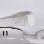 Люстра белого цвета с тремя изогнутыми светодиоидными плафонами Luke Lampco Tracer Lamp варинант исполнения - 7 | Loft Concept в Рязани