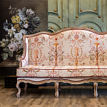 Трехместный диван из массива бука бежевый с растительным орнаментом Raffael Renaissance Beige Sofa варинант исполнения - 10 | Loft Concept в Рязани