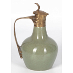 Кувшин зеленого цвета из фарфора с бронзовой крышкой и изогнутой ручкой Eden Garden porcelain and bronze варинант исполнения - 1 | Loft Concept в Рязани