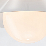 Потолочный светильник в форме конуса с белым шарообразным плафоном Quintiesse варинант исполнения - 3 | Loft Concept в Рязани