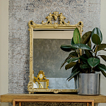 Зеркало настенное в раме бежевого цвета с эффектом старины Classic Ornament Mirror варинант исполнения - 2 | Loft Concept в Рязани