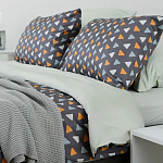 Постельное белье из сатина с принтом треугольники 150х200 см Triangular Dreams варинант исполнения - 7 | Loft Concept в Рязани