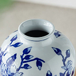 Ваза с бело-синей росписью и изображением цветов Blue & White Ornament варинант исполнения - 3 | Loft Concept в Рязани