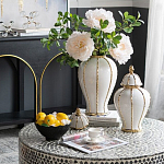 Ваза с золотыми полосами на белом фоне Chinoiserie Ceramics варинант исполнения - 3 | Loft Concept в Рязани