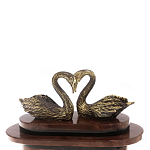 Часы настольные из натурального камня с декором в виде двух лебедей Swans Stone Clock варинант исполнения - 8 | Loft Concept в Рязани