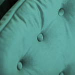 Кресло с мягкой обивкой из велюра на 4-х ножках из массива березы Scarlett Armchair green варинант исполнения - 4 | Loft Concept в Рязани