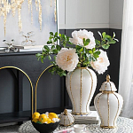 Ваза белая с крышкой и золотистыми вертикальными полосками Chinoiserie Ceramics варинант исполнения - 2 | Loft Concept в Рязани