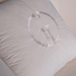 Кресло велюровое оттенка слоновой кости с простроченной спинкой Perfect Comfort варинант исполнения - 2 | Loft Concept в Рязани