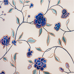 Обои с вышивкой ручной работы Flora Catherine colourway on Liso Pearl wool sateen