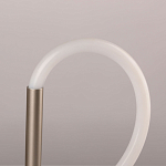 Настольная лампа белым изогнутым плафоном на круглой подставке Luke Lampco Tracer Lamp варинант исполнения - 9 | Loft Concept в Рязани