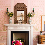 Обои ручная роспись Jharokha Arches Original colourway on pink painted Xuan paper варинант исполнения - 4 | Loft Concept в Рязани