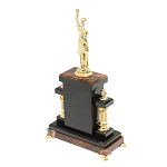 Часы настольные бронзовые из натурального камня Яшма с декором в виде Фемиды Themis Stone Clock варинант исполнения - 4 | Loft Concept в Рязани