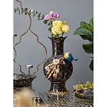 Ваза черная фарфоровая с  узором и бронзовым декором в виде веток с фарфоровой птичкой и цветами Eden Garden варинант исполнения - 2 | Loft Concept в Рязани