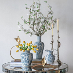 Ваза округлой формы белого цвета с синим растительным узором Blue & White Ornament  варинант исполнения - 6 | Loft Concept в Рязани