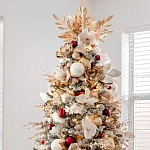 Заснеженная Новогодняя Ель с золотыми листьями и цветами в комплекте варинант исполнения - 2 | Loft Concept в Рязани