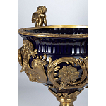 Чаша темно-синего цвета с фигурками ангелов и рельефным декором Eden Garden porcelain and bronze варинант исполнения - 2 | Loft Concept в Рязани