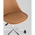 Офисный стул на металлическом основании EGGERY Brown пластик варинант исполнения - 2 | Loft Concept в Рязани